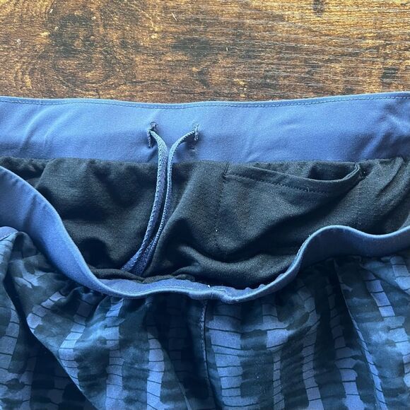 Under Armour Blue & Black Patterned Athletic Running Shorts - Picture 11 of 13